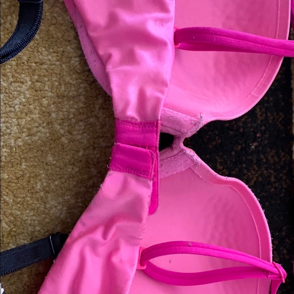 Victoria Secret Bras - Picture 3 of 4